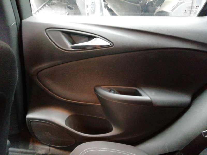 Recambio de guarnecido puerta trasera derecha para opel astra k lim. 5türig 1.6 cdti dpf referencia OEM IAM   