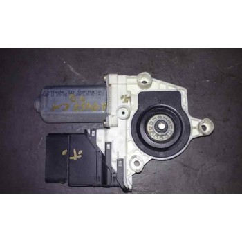 MOTOR ELEVALUNAS TRASERO DERECHO 