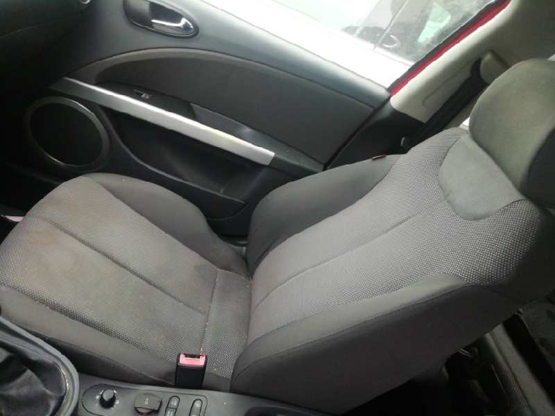 Recambio de asiento delantero derecho para seat leon (1p1) reference referencia OEM IAM   