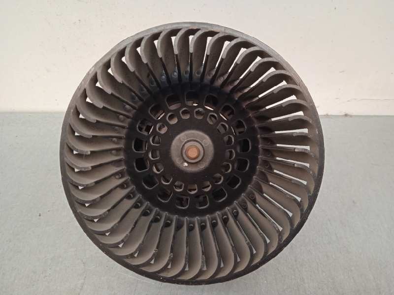 Recambio de motor calefaccion para peugeot 308 confort referencia OEM IAM T1000588K 6441Z7 2 PINS