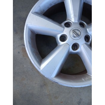 Recambio de llanta para nissan qashqai (j10) 2.0 dci turbodiesel cat referencia OEM IAM 61/2JX17 ET40 X1 17