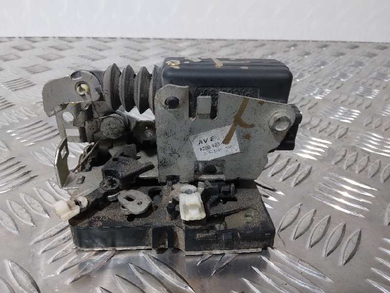 Recambio de cerradura puerta delantera derecha para dacia logan express 1.5 dci diesel cat referencia OEM IAM 82009234  2 PINES
