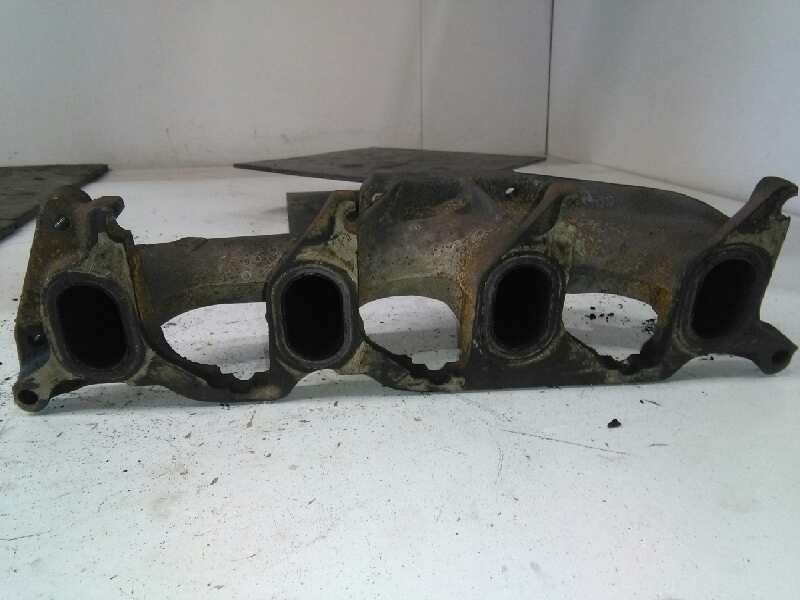 Recambio de colector escape para renault megane ii classic berlina 1.9 dci diesel referencia OEM IAM   