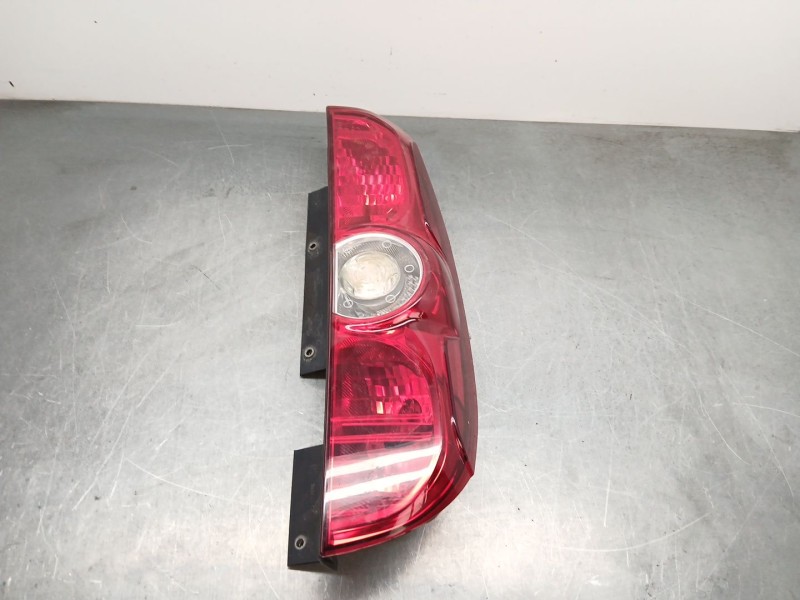 Recambio de piloto trasero derecho para opel combo furgoneta/monovolumen (x12) 1.3 cdti (b05) referencia OEM IAM 00519248430 / 9