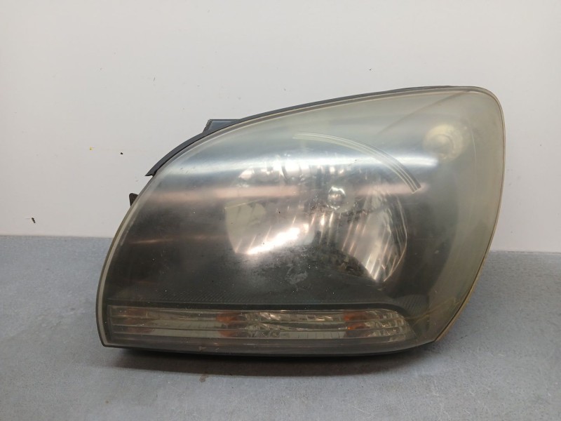 Recambio de faro izquierdo para kia sportage concept referencia OEM IAM 921010z010  