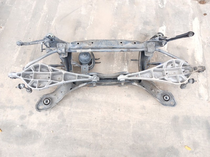 Recambio de puente trasero para volvo xc60 2.4 diesel cat referencia OEM IAM   