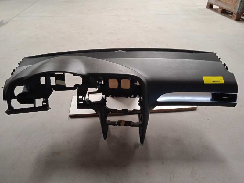 Recambio de salpicadero para audi a6 berlina (4f2) 2.0 tdi referencia OEM IAM 4F0857067A  