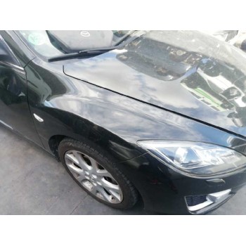 ALETA DELANTERA DERECHA NEGRA CON ROCES