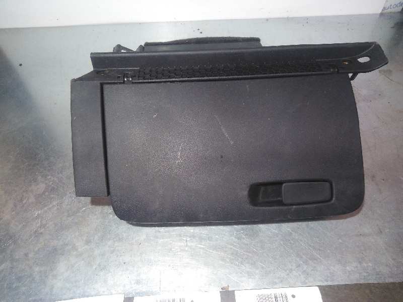 Recambio de guantera para audi a1 sportback (8xf) adrenalin referencia OEM IAM 8X1857035B  