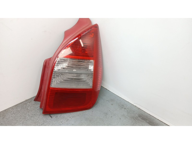 Recambio de piloto trasero derecho para citroën c2 (jm_) 1.4 hdi referencia OEM IAM 9680283680  