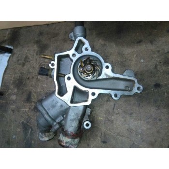 Recambio de bomba agua para opel corsa c 1.4 16v referencia OEM IAM   