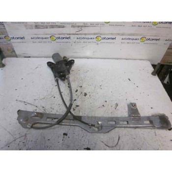 ELEVALUNAS DELANTERO DERECHO C/RULETA 5P