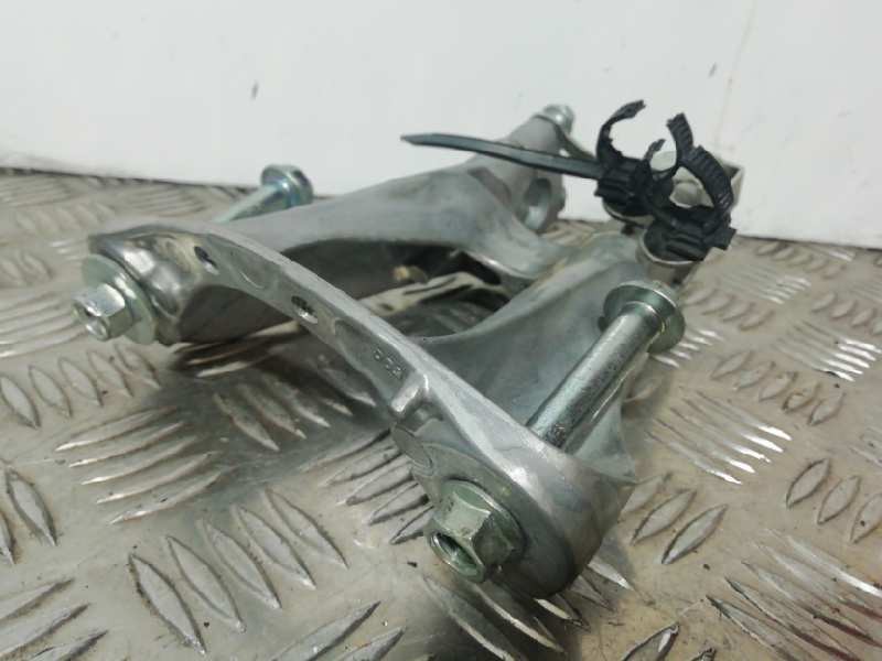 Recambio de soporte para yamaha tmax tmax dx referencia OEM IAM TORRETA MANILLAR  