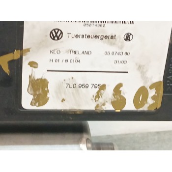 Recambio de motor elevalunas delantero izquierdo para volkswagen touareg (7la) tdi r5 referencia OEM IAM 7l0959795  0130821765