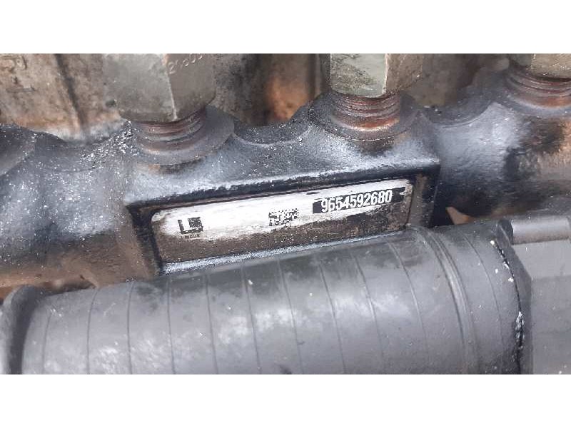 Recambio de rampa inyectora para peugeot 307 break / sw (s1) 1.6 hdi referencia OEM IAM 9654592680  