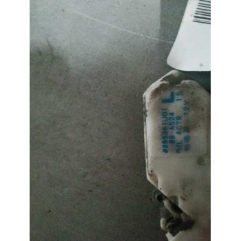 Recambio de cerradura puerta trasera izquierda para nissan almera (n15) lx referencia OEM IAM 8255361U01 980522 2 PINS