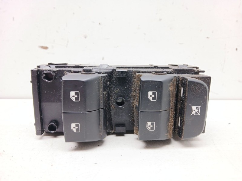 Recambio de mando elevalunas delantero izquierdo para kia ceed gt line referencia OEM IAM 93570J7000  