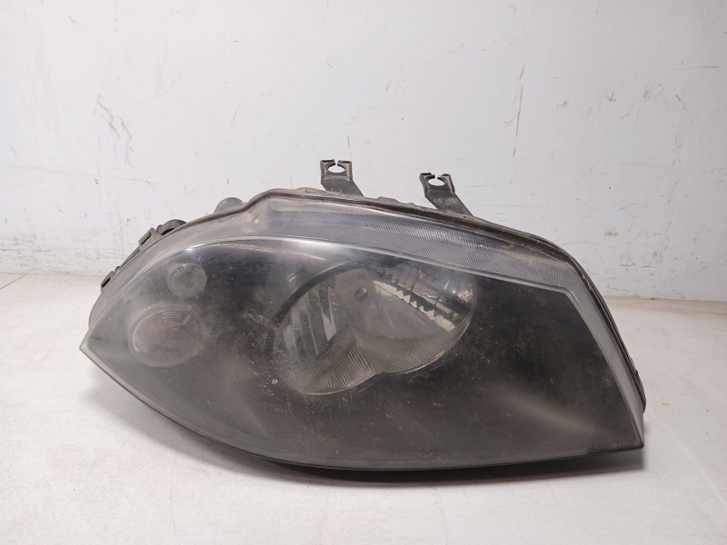 Recambio de faro derecho para seat ibiza iii (6l1) 1.4 16v referencia OEM IAM 89306239  