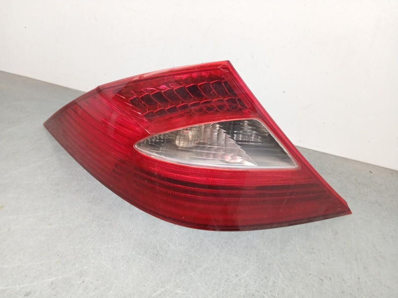 Recambio de piloto trasero izquierdo para mercedes-benz cls (c219) cls 350 (219.356) referencia OEM IAM A2198200164 / 2198200164