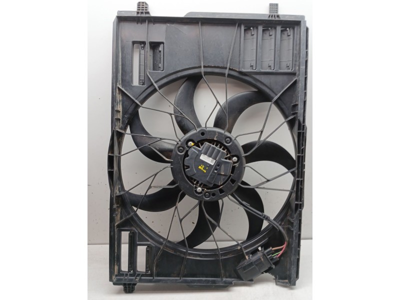 Recambio de electroventilador para mercedes-benz gla (h247) gla 200 d (247.712) referencia OEM IAM g37408101 a2479067905 