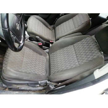 ASIENTO DELANTERO IZQUIERDO 