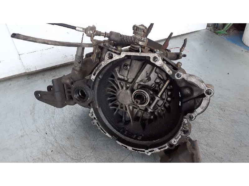 Recambio de caja cambios para hyundai lantra berlina (rd) 1.9 d gls referencia OEM IAM JW2073  