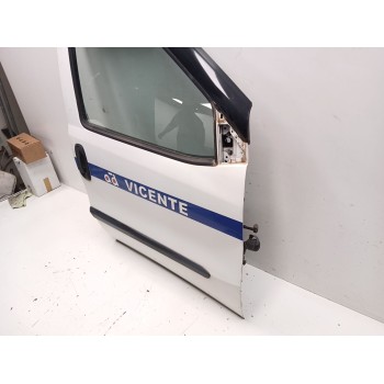 Recambio de puerta delantera derecha para opel combo furgoneta/monovolumen (x12) 1.3 cdti (b05) referencia OEM IAM 95530929  