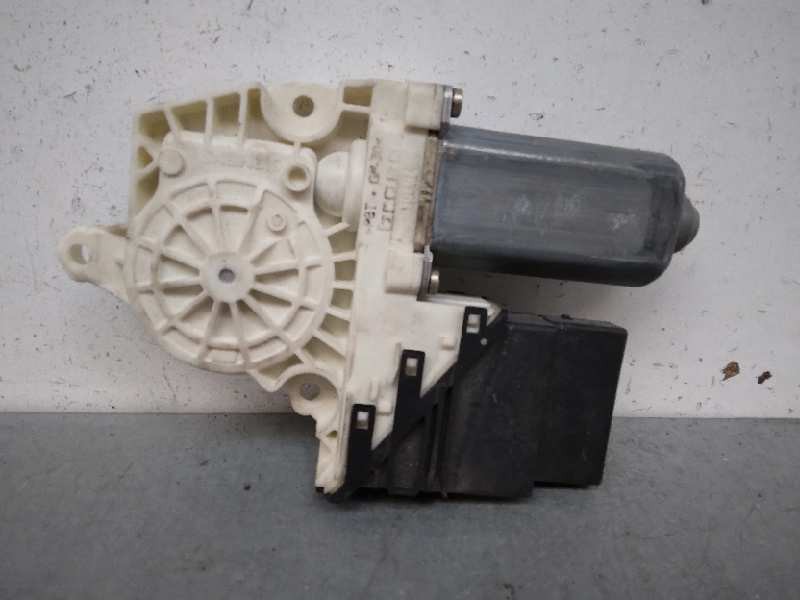 Recambio de motor elevalunas trasero derecho para seat leon (1m1) signo referencia OEM IAM 101388101 7746002301 101438203