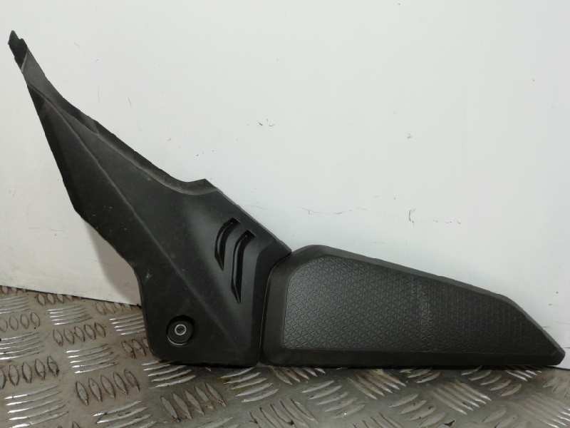 Recambio de moldura para honda cbr 650r cbr 650r referencia OEM IAM 83511MKYD500 LATERAL IZQUIERDO 