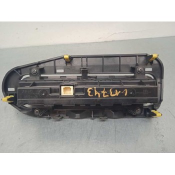 Recambio de mando climatizador para toyota auris hybrid active referencia OEM IAM 5590002820 75H695 