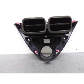 Recambio de aireador para toyota iq básico referencia OEM IAM 5567074010 CENTRAL 5541074010