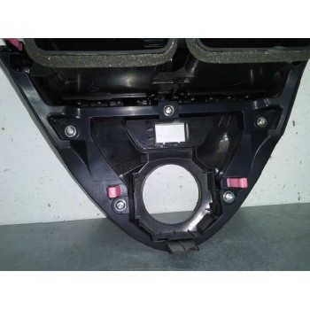 Recambio de aireador para toyota iq básico referencia OEM IAM 5567074010 CENTRAL 5541074010