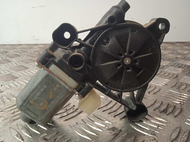 Recambio de motor elevalunas delantero izquierdo para seat leon st (5f8) reference advanced referencia OEM IAM 5Q0959801B  