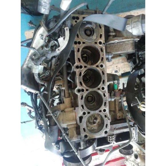 Recambio de motor casco para ssangyong rodius 2.7 turbodiesel cat referencia OEM IAM D27DT CASCO 