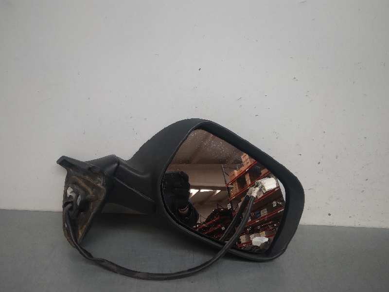 Recambio de retrovisor derecho para toyota auris 1.6 16v cat referencia OEM IAM 2701002 5 CABLES SIN CARCASA