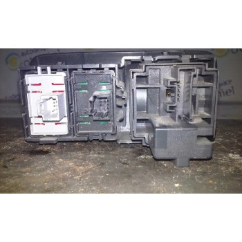 Recambio de interruptor para renault megane iii sport tourer dynamique referencia OEM IAM 88020010489  