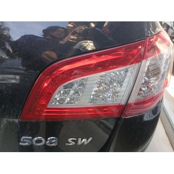 PILOTO TRASERO DERECHO INTERIOR 