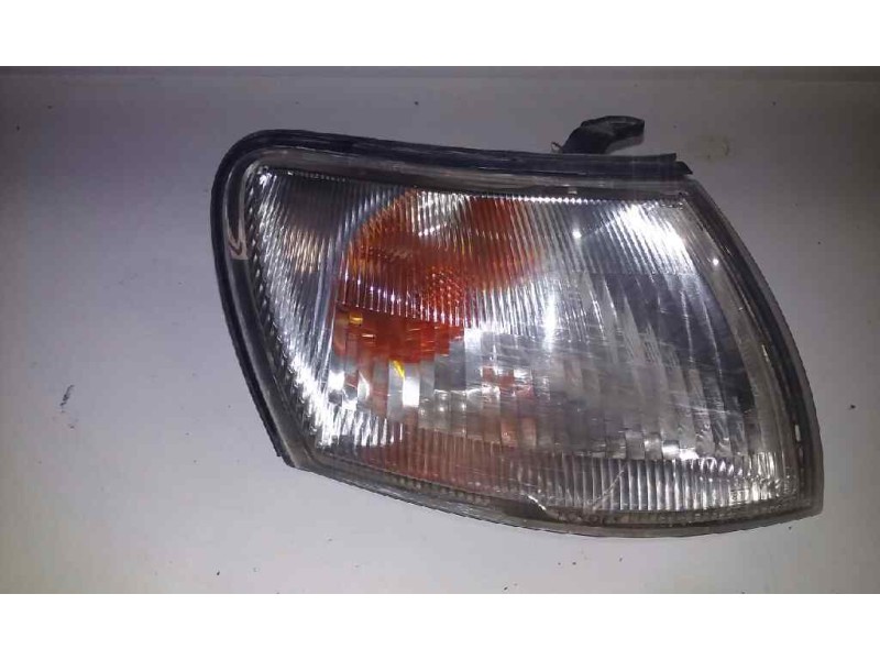 Recambio de piloto delantero derecho para toyota carina (t19) 1.6 xl (4-ptas.) referencia OEM IAM  TOCADO BLANCO