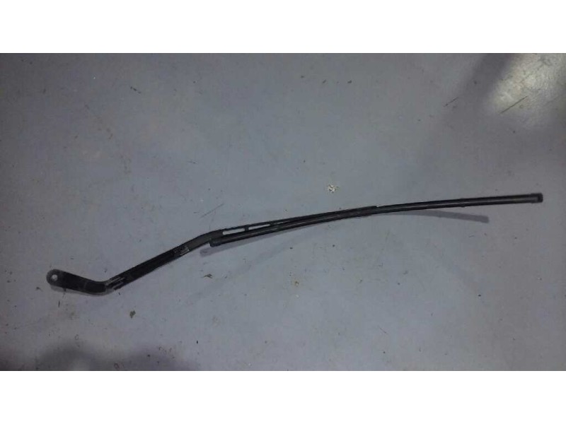 Recambio de brazo limpia delantero izquierdo para citroën c4 coupe vtr referencia OEM IAM   