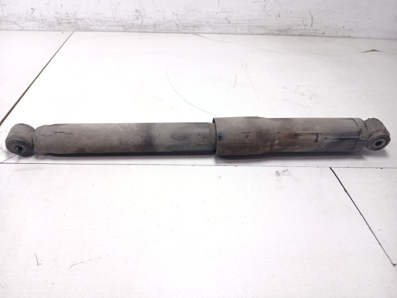 Recambio de amortiguador trasero izquierdo para jeep commander 3.0 crd cat referencia OEM IAM 52124342AC  1A12060A