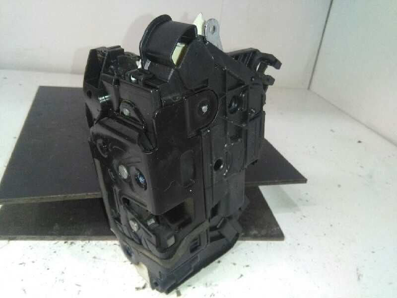 Recambio de cerradura puerta delantera derecha para seat ibiza st (6p8) referencia OEM IAM   5P 6 PINS