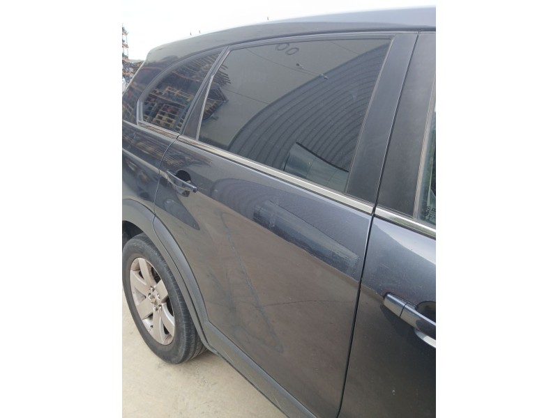 Recambio de puerta trasera derecha para chevrolet captiva (c100, c140) 2.0 d 4wd referencia OEM IAM 94543753  