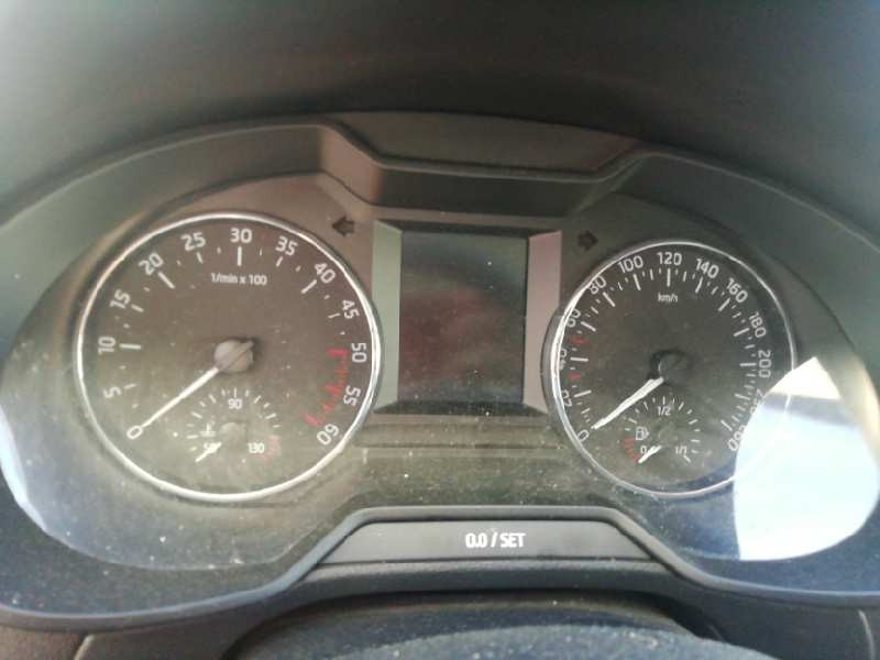 Recambio de cuadro instrumentos para skoda octavia combi (5e5) 1.6 tdi dpf referencia OEM IAM   