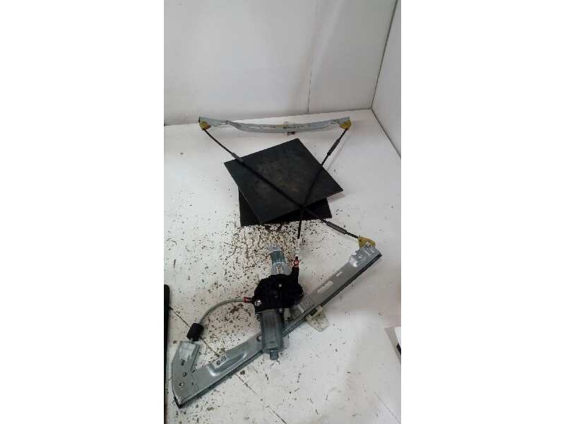 Recambio de elevalunas delantero izquierdo para peugeot 206+ básico referencia OEM IAM 9221F9 ELECTRICO 3P 2 PINS