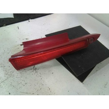 CATADIOPTRICO TRASERO DERECHO