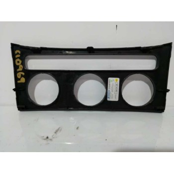 Recambio de consola central para volkswagen passat berlina (3c2) highline referencia OEM IAM 3C0863100  EMBELLECEDOR CLIMA