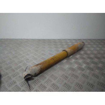 Recambio de amortiguador trasero izquierdo para nissan terrano/terrano.ii (r20) slx (3-ptas.) referencia OEM IAM D8303  