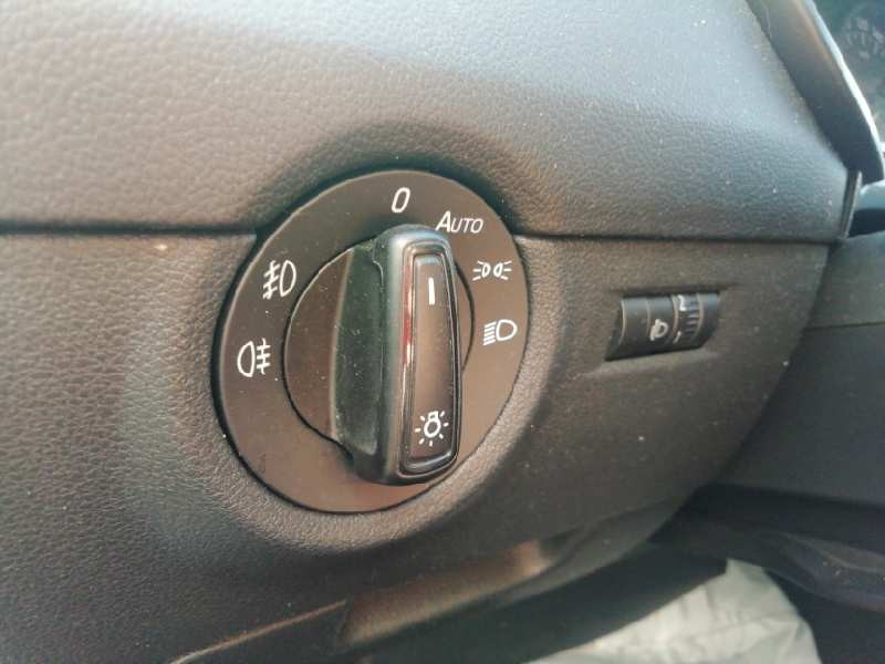 Recambio de mando luces para skoda octavia combi (5e5) 1.6 tdi dpf referencia OEM IAM   