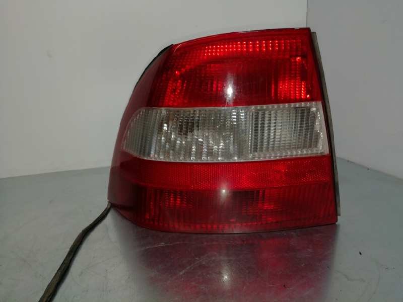 Recambio de piloto trasero izquierdo para opel vectra b berlina básico (1999) referencia OEM IAM 09119527  