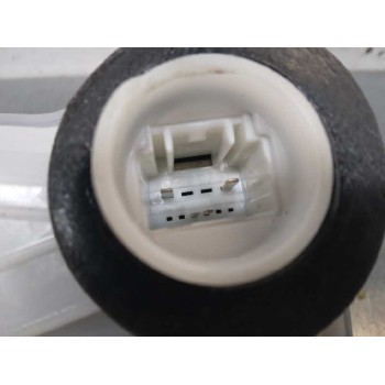 Recambio de cerradura puerta delantera derecha para toyota prius+ eco referencia OEM IAM  5 PINES 